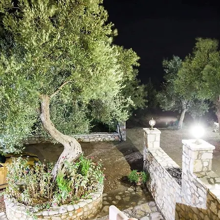 Luka 2 Appartement Himare